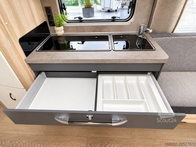 Caravana HOBBY De Luxe 495 WFB Modelljahr 2027 ausgestellt!