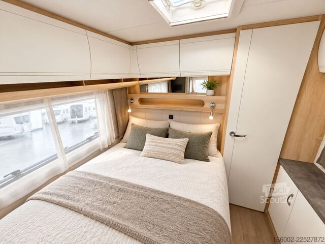 Caravana HOBBY De Luxe 495 WFB Modelljahr 2027 ausgestellt!