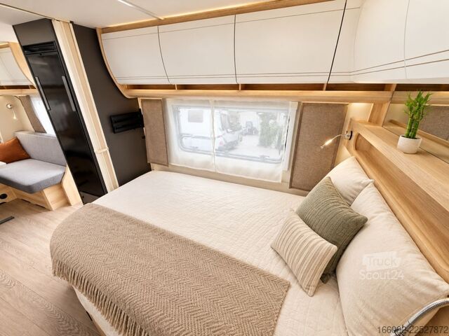 Caravana HOBBY De Luxe 495 WFB Modelljahr 2027 ausgestellt!
