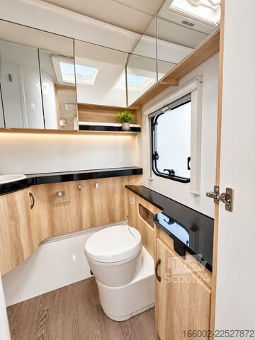 Caravana HOBBY De Luxe 495 WFB Modelljahr 2027 ausgestellt!