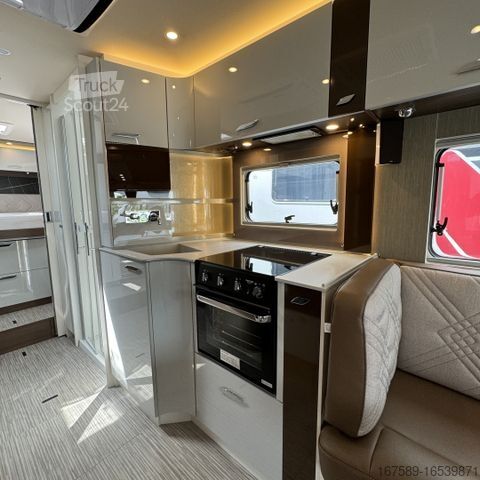 Integrirani avtodom BÜRSTNER Elegance I 920 G, Hubstützen,Vollluftfeder,VOLL