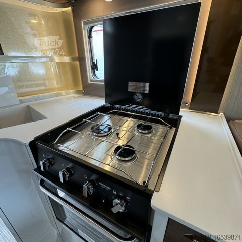 Integrirani avtodom BÜRSTNER Elegance I 920 G, Hubstützen,Vollluftfeder,VOLL