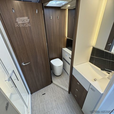 Integrirani avtodom BÜRSTNER Elegance I 920 G, Hubstützen,Vollluftfeder,VOLL