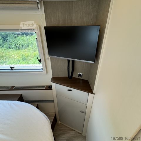 Integrirani avtodom BÜRSTNER Elegance I 920 G, Hubstützen,Vollluftfeder,VOLL