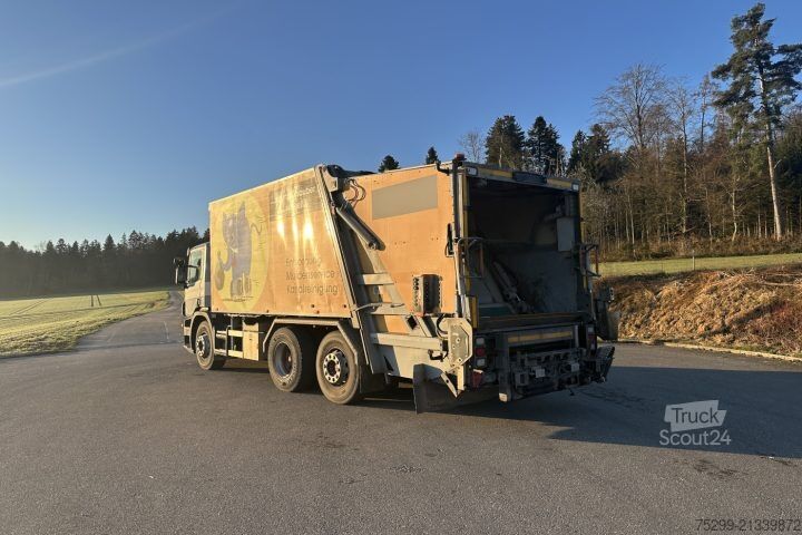 Müllwagen Scania P320 LB6x2*4 Ochsner / Swiss-Vehicle