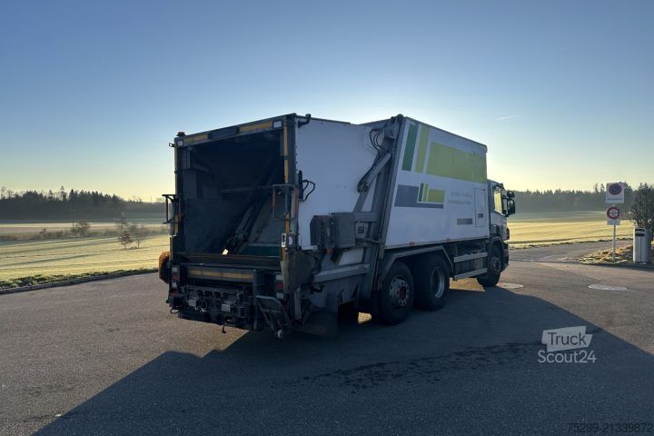 Müllwagen Scania P320 LB6x2*4 Ochsner / Swiss-Vehicle