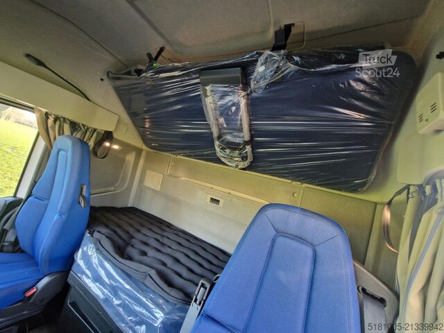 Transport av hester Volvo FH Middle East Specs Volvo FH 420 9 paarden, mi...