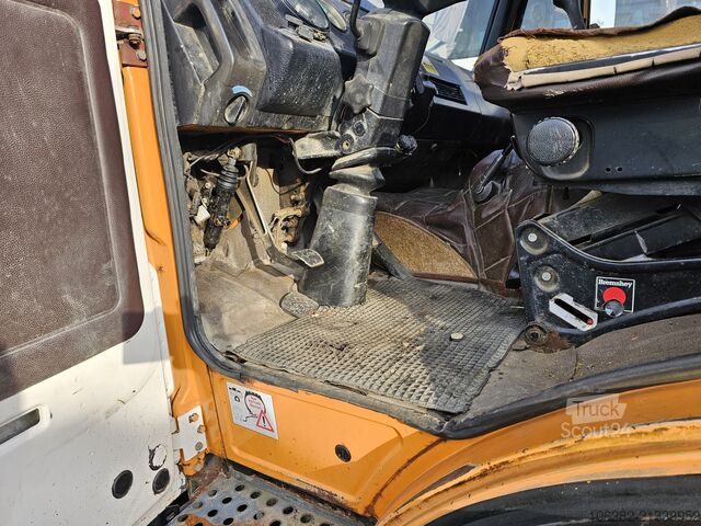 Tresidig tippbil Mercedes-Benz 1719 AK 4x4 V6 Steel/Steel Manuell Dreis