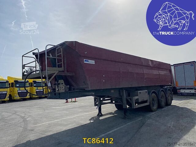 Самосвал MOL 32m3 geïsoleerd
