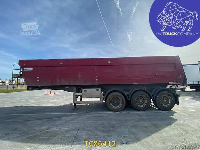 Самосвал MOL 32m3 geïsoleerd