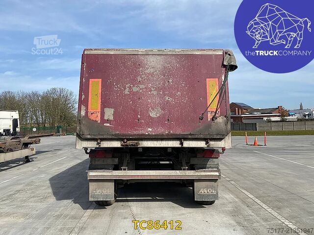 Самосвал MOL 32m3 geïsoleerd