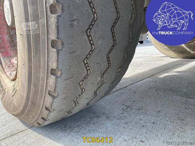 Самосвал MOL 32m3 geïsoleerd