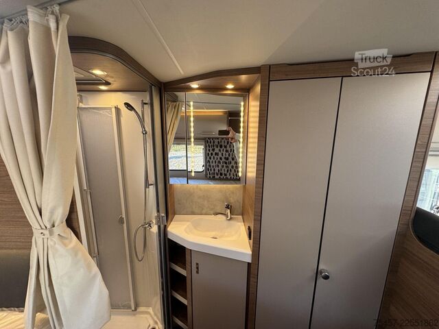 Autorulotă semi-integrată KNAUS Van TI VANSATION 550 MF