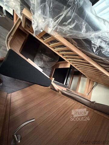 Halvintegreret autocamper WEINSBERG CaraSuite Ford 650 MF