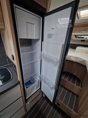 Полуинтегриран кемпер KNAUS Sky Ti PLATINUM SELECTION 650 MEG Automatik
