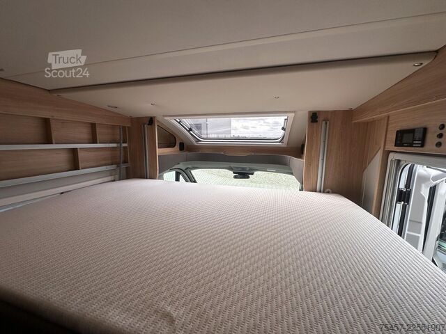عربة تخييم شبه مدمجة KNAUS Sky Wave 60 YEARS 650 MEG