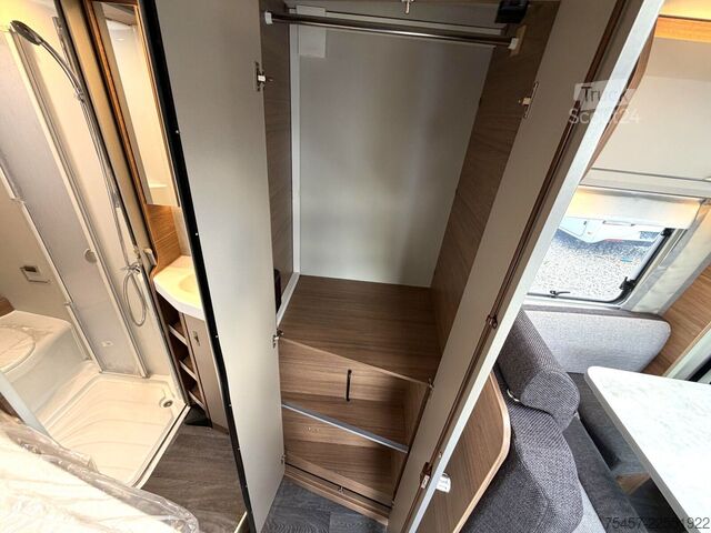 Daļēji integrēta kemperis KNAUS Van TI VANSATION 550 MF