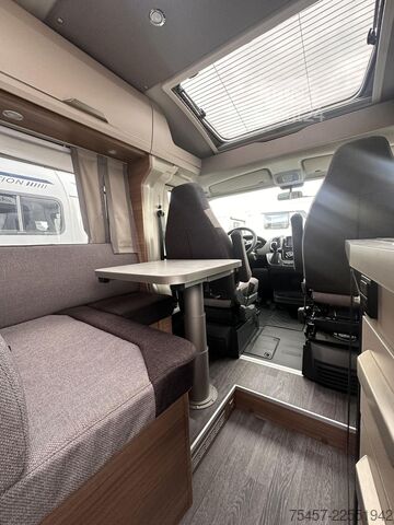 Autorulotă semi-integrată KNAUS Van TI VANSATION 550 MF L-Sitzgruppe, Automatik