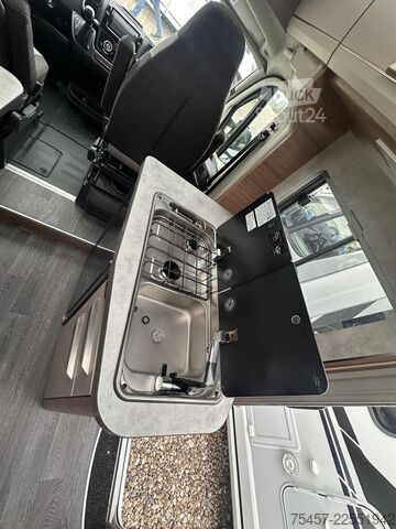 Autorulotă semi-integrată KNAUS Van TI VANSATION 550 MF L-Sitzgruppe, Automatik