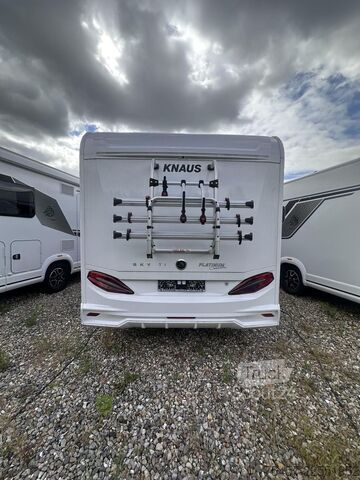 Autorulotă semi-integrată KNAUS Sky Ti PLATINUM SELECTION 650 MF Arktis-Paket