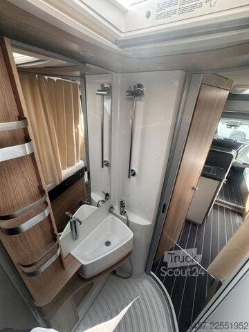 Autorulotă semi-integrată KNAUS Sky Ti PLATINUM SELECTION 650 MF Arktis-Paket