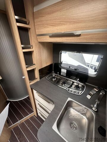 Autorulotă semi-integrată KNAUS Sky Ti PLATINUM SELECTION 650 MF Arktis-Paket