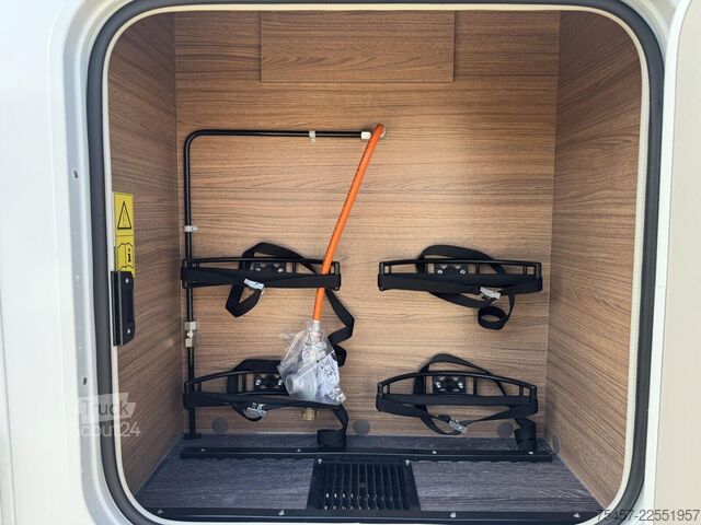 Autorulotă semi-integrată KNAUS Van TI VANSATION 650 MEG
