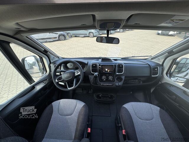 Autorulotă semi-integrată KNAUS Van TI VANSATION 650 MEG