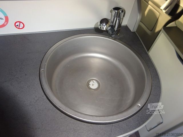 Caravan/camper FORD Nugget Plus 150PS Autm. Aufstelldach Navi AHK