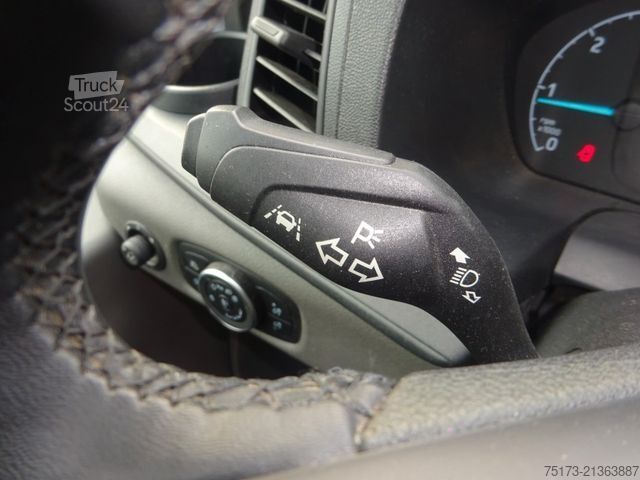 Vrachtwagen met bakwagen FORD Transit 350 L4 130PS HA Trend Koffer LBW