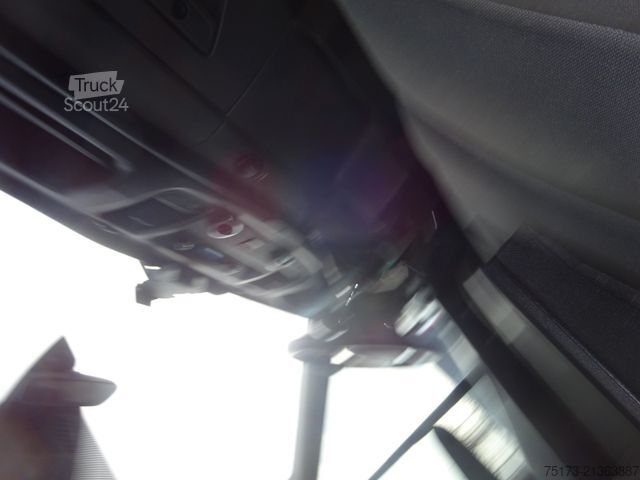 Vrachtwagen met bakwagen FORD Transit 350 L4 130PS HA Trend Koffer LBW