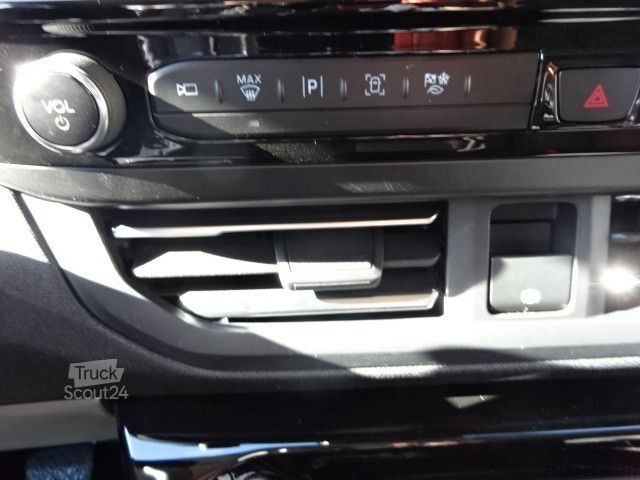 Minibuss FORD Tourneo Custom 340L1 Titanium X 2.5L PHEV 360Kam