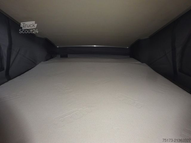 Campingvogn/bobil FORD Nugget 185PS Autm. Aufstelldach Markise AHK Xeno