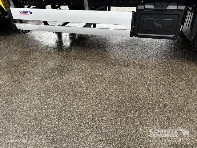 مقطورة نصفية مفتوحة مع قماش مشمع Schmitz Cargobull Semitrailer Curtainsider Standard