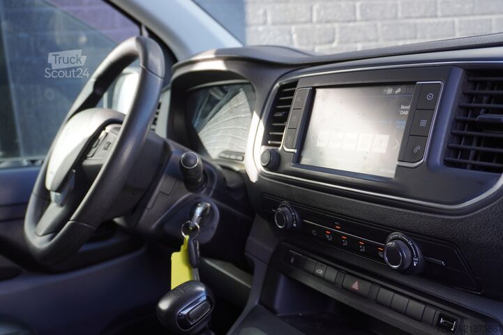 Duba panelată Peugeot Expert 2.0 BlueHDI 123PK L2 EURO 6 - Airco - Na...