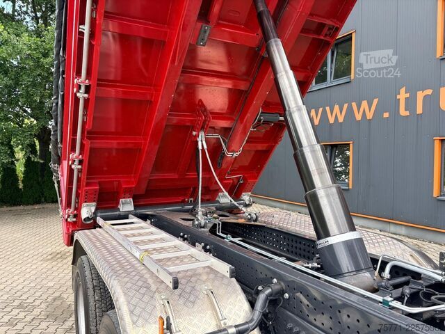 3-Seiten-Kipper Mercedes-Benz AROCS 3246 8x4 EURO6 WYWROTKA TRÓJSTRONNA Z BOR...