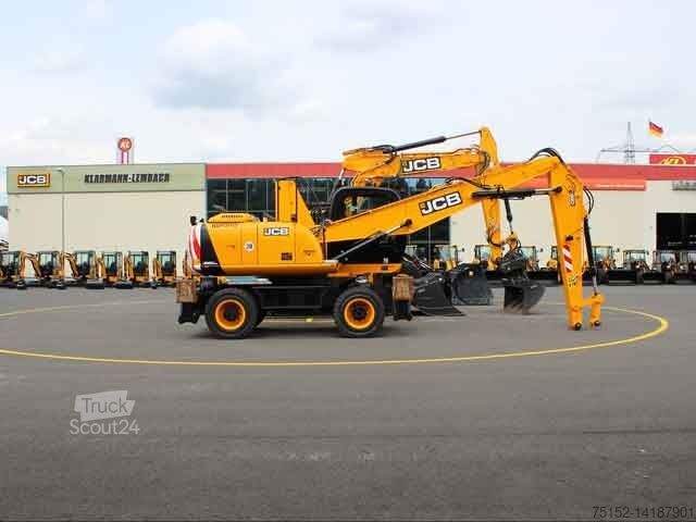 Prekládací rýpadlo s výškovo nastaviteľnou kabínou JCB MH 20 Plus Umschlagbagger Stufe V