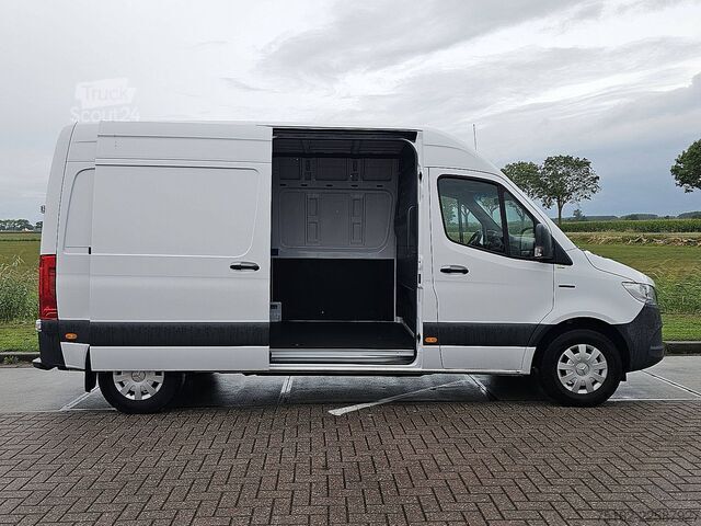 Karavan sa visokim krovom MERCEDES-BENZ ESPRINTER 47kwh 168km wltp