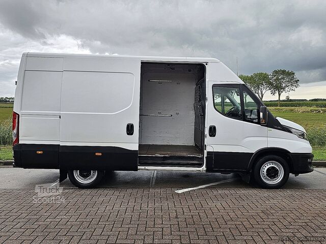 Karavan sa visokim krovom IVECO DAILY 35 S