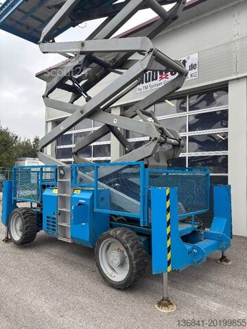 Nožnicový výťah Genie GS 4390 RT 15,11m Diesel Scherenarbeitsbühne