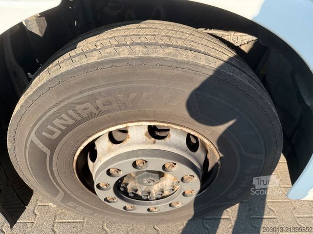 Camión volquete IVECO Stralis AD190 S/P 4x2 Kipper Kran FASSI F125