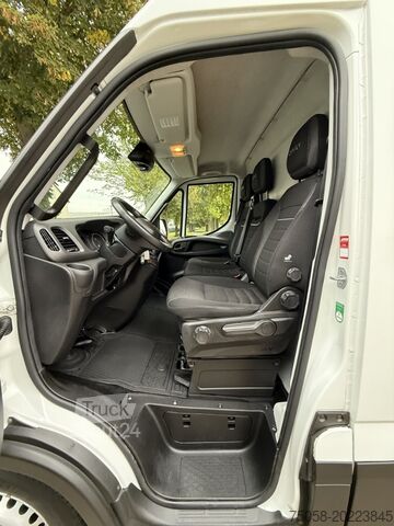 Škatla za dostavna vozila visoka + dolga Iveco Daily 35-180 HiMatic - 37 TKm