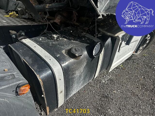 Standaard-SZM MAN TGX 510 6x4 ACCIDENT