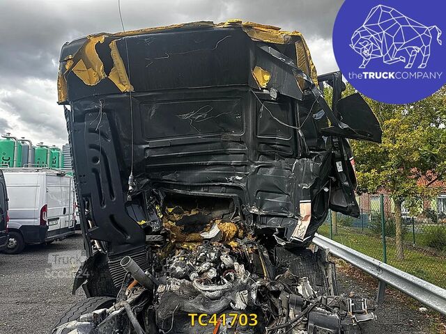 Standaard-SZM MAN TGX 510 6x4 ACCIDENT