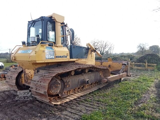 бульдозер Komatsu D65PX-15