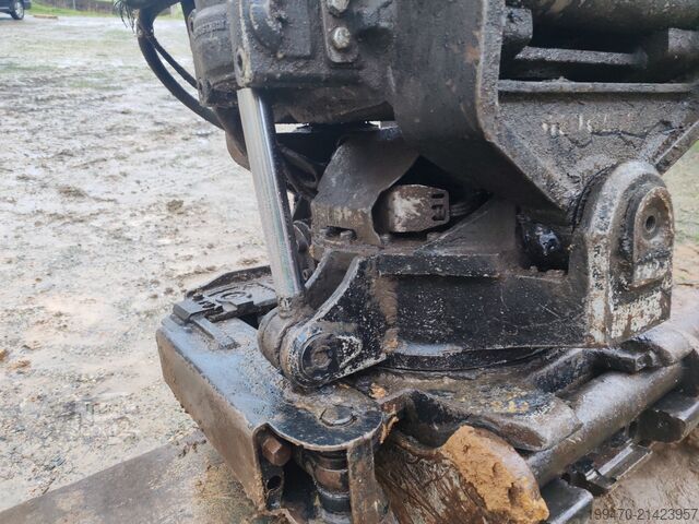 Escavadora de rastos Volvo ECR145EL with Steelwrist rototilt and 2 buckets