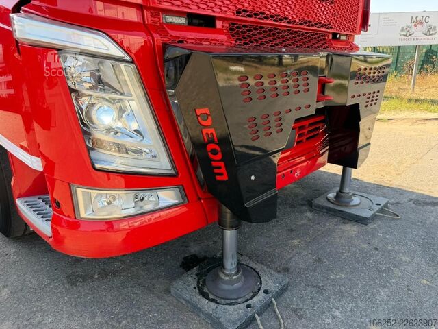 Lastplattform Volvo FH 540 8x4 TREKKER/BAKWAGEN + PALFINGER PK 135...