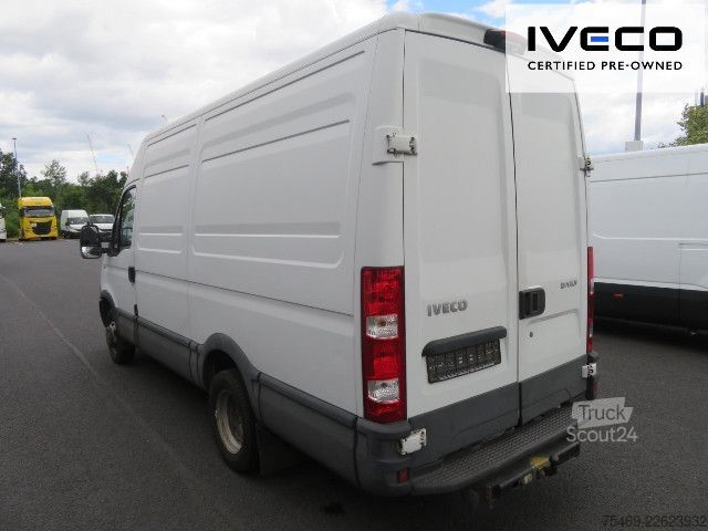 Hög tak skåpbil IVECO 35C17V/P