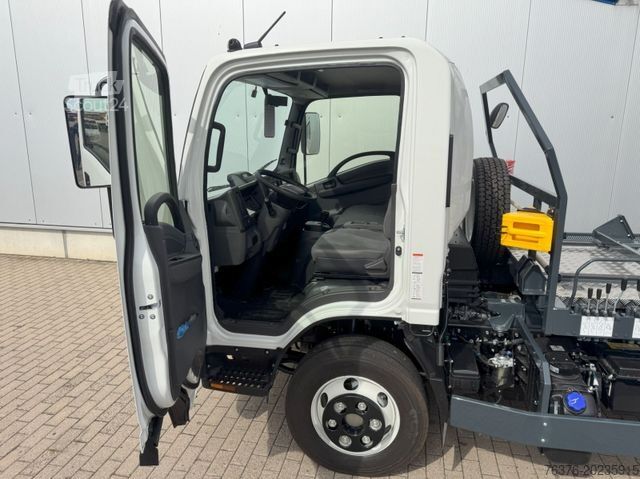 Kombi s prekucnikom ISUZU M30 5.2 l. breitenverstellb Absetzkipp 1.5-10 m³