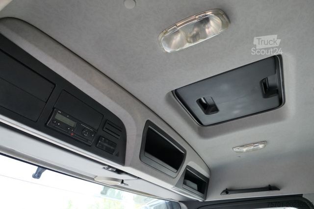 Camion frigorifique MERCEDES-BENZ Antos 1833 Kühlkoffer Vollluft Kamera LBW Euro 6